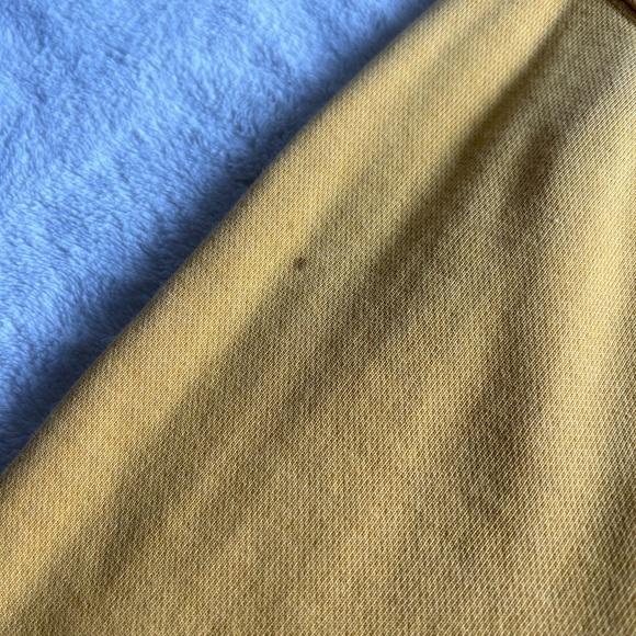 Yellow Nike Crewneck - Picture 4 of 4